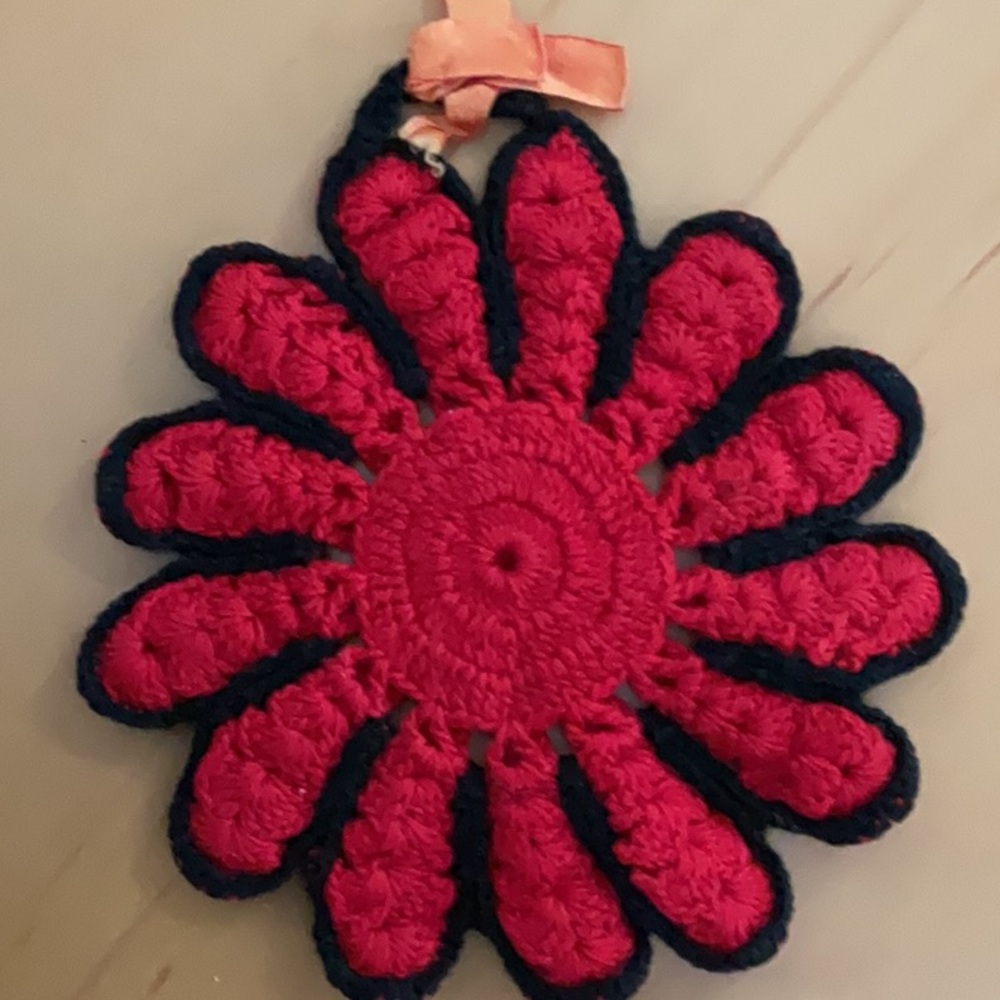 ♥️Vintage hand crochet potholder❤️